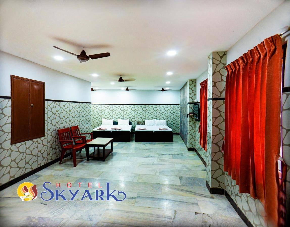 Hotel Skyark Kanyakumari Bagian luar foto